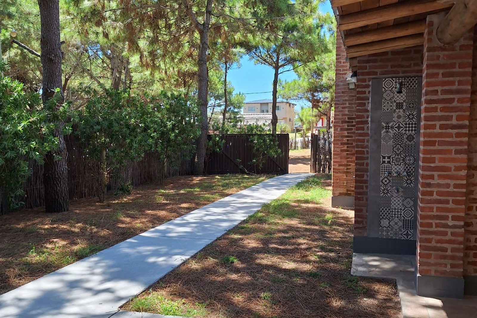 Casa de 1 dormitorio y 1 baño (2 plantas)